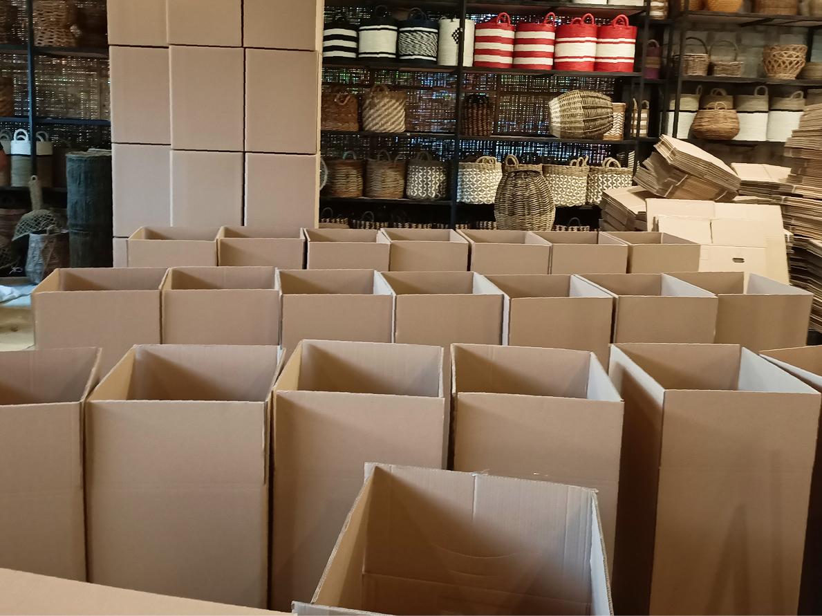 Packing work | Murakabi Craft